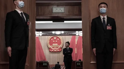 Аномальные происшествия усугубляют запутанный политический климат в Китае