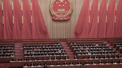 Две сессии в Пекине характеризовались сомнительными экономическими показателями и консолидацией власти