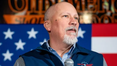 Группа республиканцев предлагает «принудить» администрацию Байдена закрыть границу