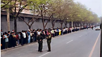 Исключительное событие в истории коммунистического Китая: мирный призыв последователей Фалуньгун 25 апреля 1999 года в Пекине