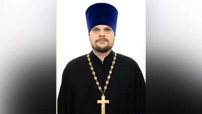 РПЦ лишила священника сана после проведения им панихиды по Навальному*