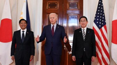 Байден проводит Первый саммит с лидерами Японии и Филиппин в условиях китайской угрозы