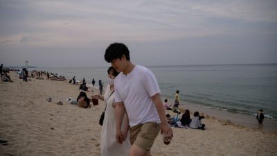 Россиян зовут летом на пляжи Северной Кореи