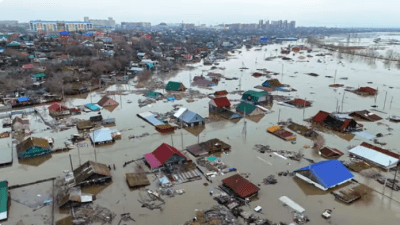 На севере Казахстана прорвало дамбы, из зон подтопления эвакуировали людей (видео)