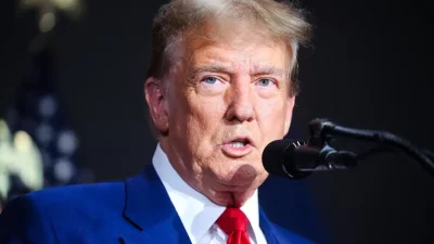 Трамп говорит, что вопросы об абортах должны быть оставлены на усмотрение штатов