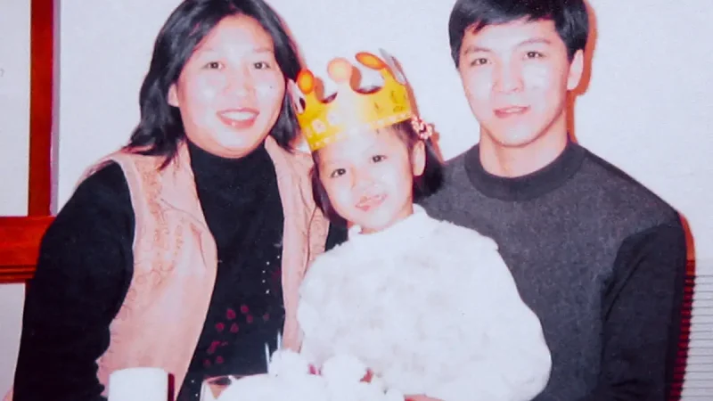 Китайская студентка в США просит помочь освободить её отца, несправедливо осуждённого в Китае