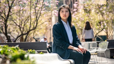 Китайская студентка в США просит помочь освободить её отца, несправедливо осуждённого в Китае