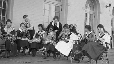 Во время Первой мировой войны вязание использовалось как инструмент шпионажа