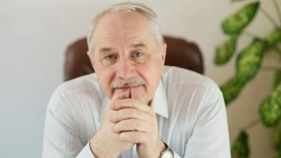 Анатолий Маслов