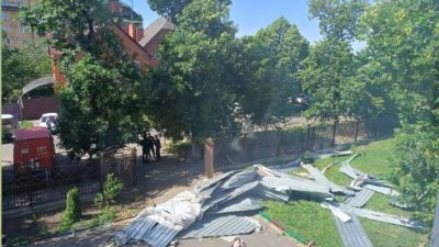 12 детей получили осколочные ранения при срыве крыши в школе Краснодара