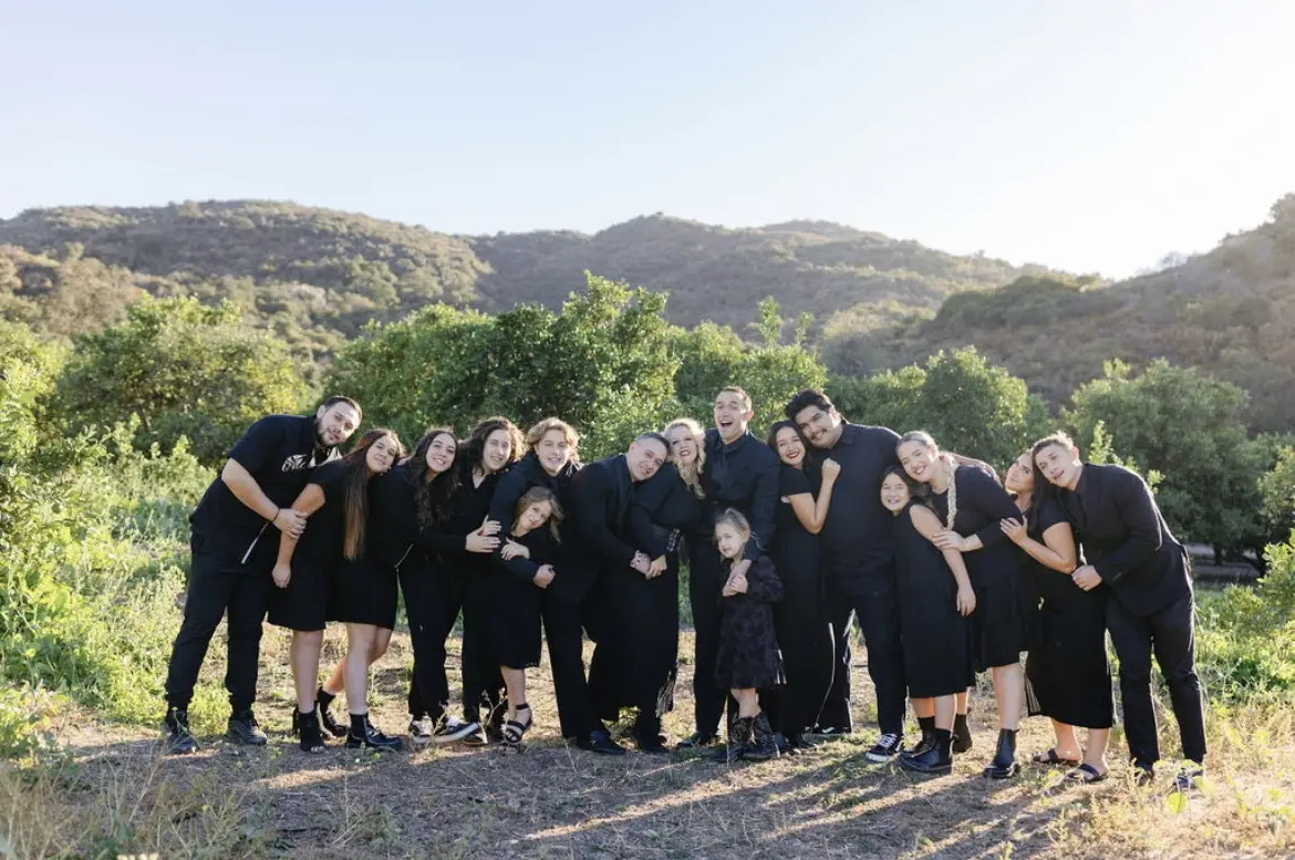 Мама 14-ти детей тратит на домашнее хозяйство $6300 в месяц, включая ипотеку