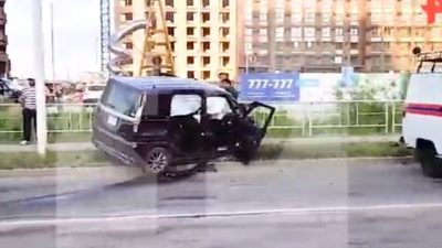 В Благовещенске автомобиль врезался в толпу прохожих, пятеро погибли (видео)