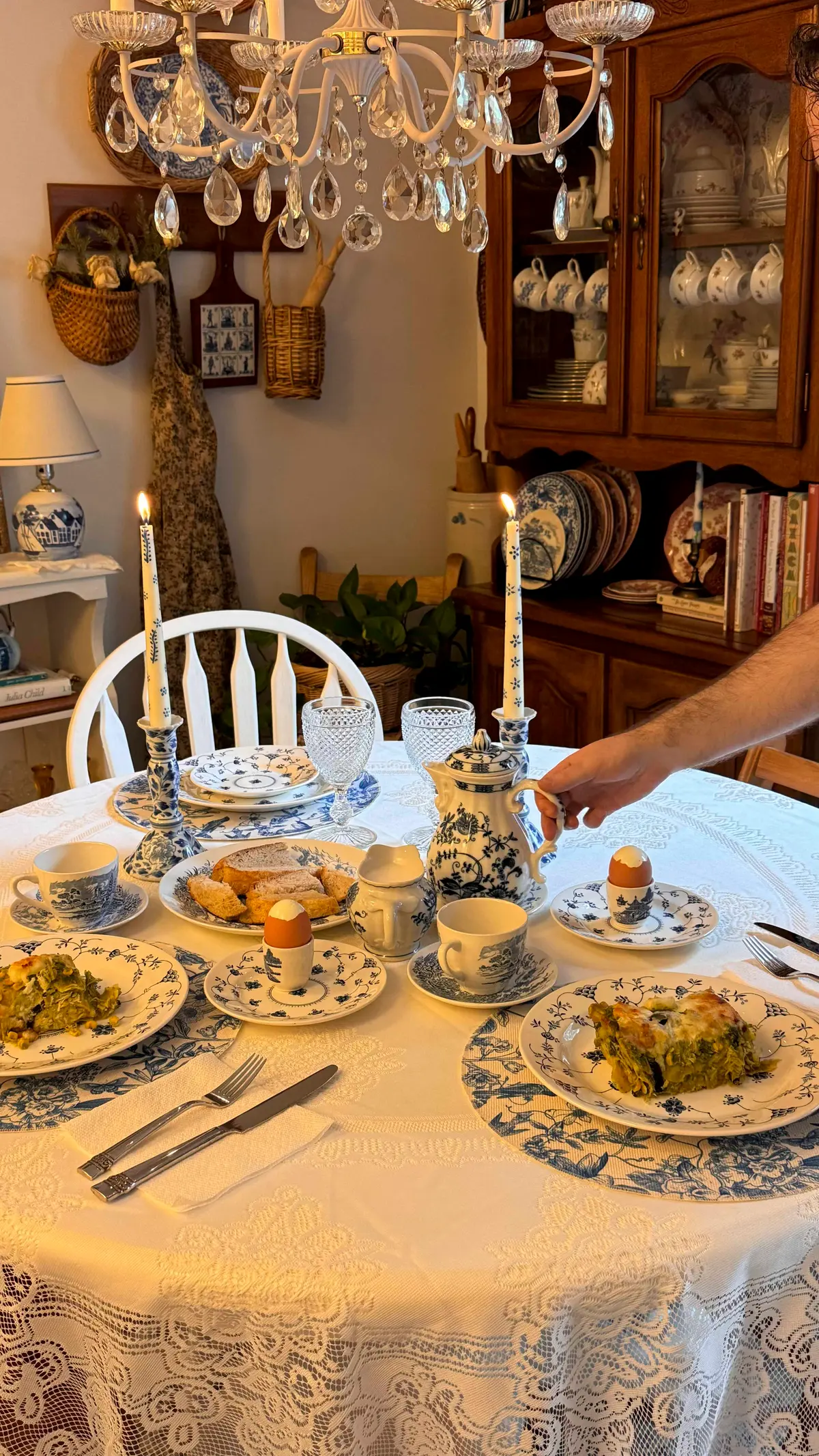 Молодые супруги превратили свой дом в винтажный коттедж и предпочитают неспешный образ жизни