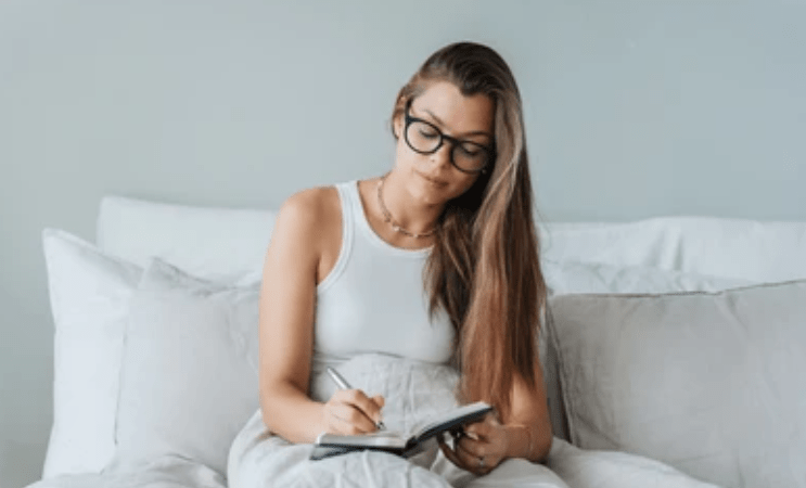 Отслеживание результатов для постоянного развития Существуют приложения, которые отслеживают ваши повседневные действия, но не менее удобно делать это в блокноте. (Shutterstock) | Epoch Times Россия