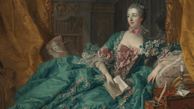 Романтическая роза в живописи Мадам де Помпадур в зелёном шёлковом платье из тафты, украшенном гирляндами роз. Фрагмент ее портрета работы Франсуа Буше 1756 года. (Public Domain)