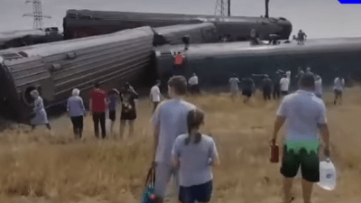 Под Волгоградом произошёл сход вагонов пассажирского поезда (видео)