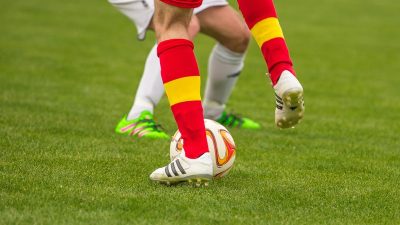 На Adidas подали в суд из-за полосок