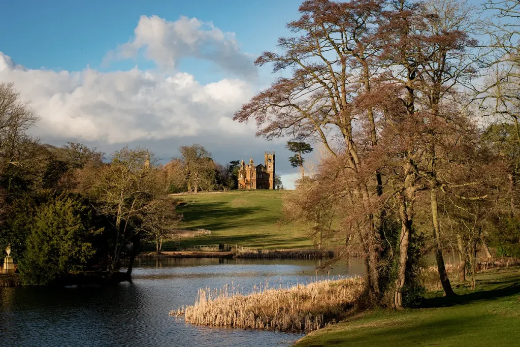 Французский художник писал итальянские пейзажи и английские сады