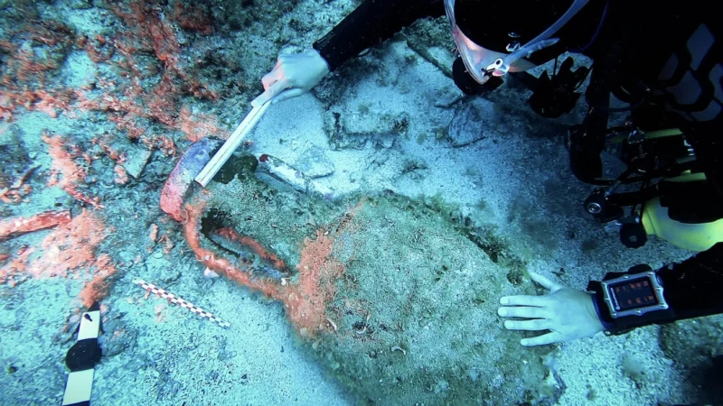 Международная группа археологов исследует 2000-летние находки под водой у берегов Антикитеры, Греция. (Courtesy of Swiss School of Archaeology in Greece) | Epoch Times Россия