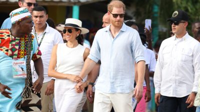 Меган и принц Гарри станцевали сальсу в Колумбии и поцеловались на публике