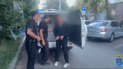 В Астрахани закрыли ночной клуб после конкурса на раздевание за iPhone