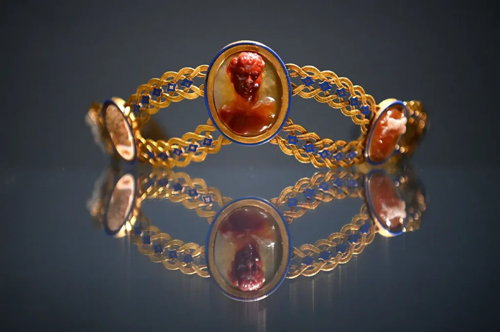 Великие законодательницы моды à la Française