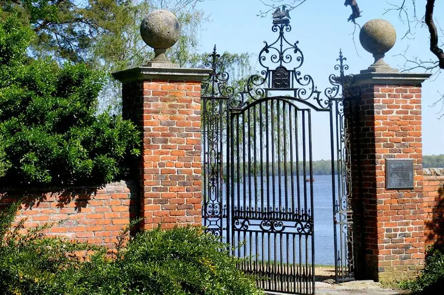 Вестовер: особняк в колониальном стиле Вирджинии