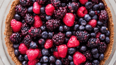 Ягодный пирог без выпечки для летних жарких дней