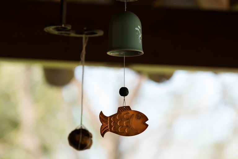 Он попросил у хозяина деревянную рыбу и колокольчик для чтения сутр. (two K via Shutterstock) Непоколебимая честность даосского священника и кармическая справедливость