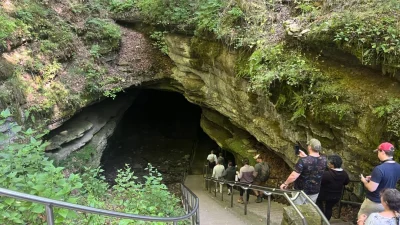 Богатое прошлое Мамонтовой пещеры