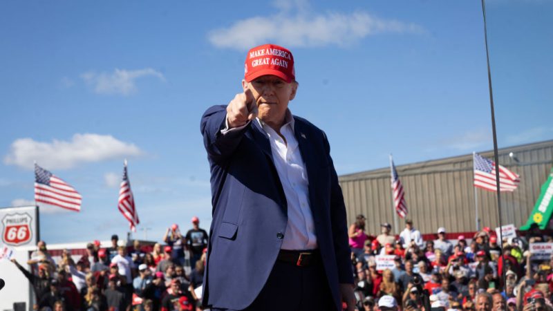 Фото: Выступление кандидата в президенты от Республиканской партии, экс-президента Дональда Трампа в Центральном аэропорту Висконсина 07 сентября 2024 года. (Scott Olson/Getty Images) 
 | Epoch Times Россия