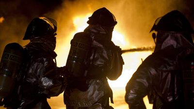 В Великобритании загорелась верфь с атомными подлодками