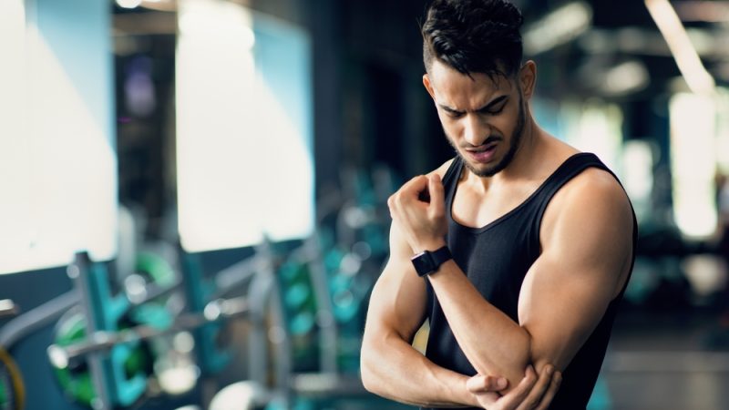 Победить посттренировочную крепатуру: ваше руководство по восстановлению мышц Интенсивные тренировки неизбежно вызывают некоторую болезненность, но вы можете научиться быстрее восстанавливаться и продолжать свой фитнес-путь. (Prostock-studio via Shutterstock) | Epoch Times Россия