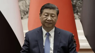 Эксперты: Си Цзиньпин теряет власть