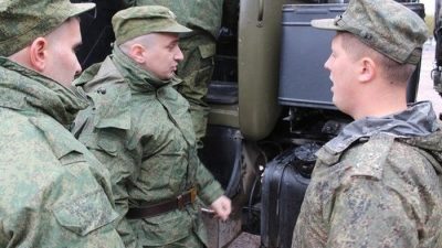 КС не разрешил увольнять контрактников и мобилизованных до 65 лет