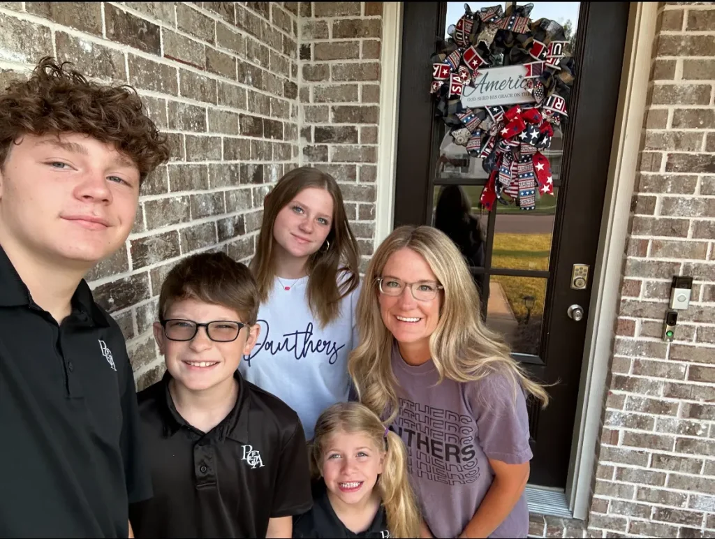 Многодетная мать переживала из-за работы в школьном буфете, но простая записка изменила всё