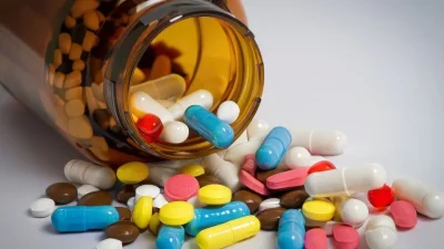 БАДы-обманки: как «Фенибут» под видом витаминов провоцирует зависимость