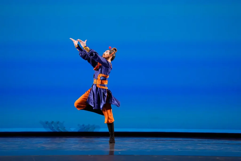 Классический китайский танец «Дар небес»