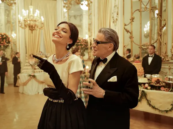 «Мария»: Анджелина Джоли заслуживает «Оскара», а сам фильм — не вполне