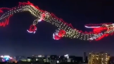 Шоу дронов в Китае и фейерверк в Дубае превзошли все ожидания (видео)