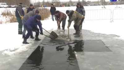 В России массово отменяют крещенские купания из-за аномального потепления