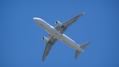 Вылетевший из Москвы в Дубай самолёт экстренно сел во Внуково