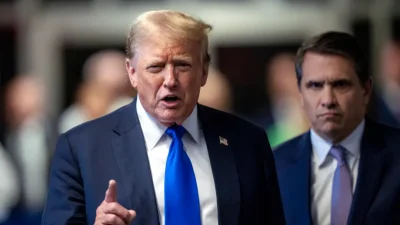 Трамп вновь обвинил Россию в краже технологий гиперзвуковых ракет