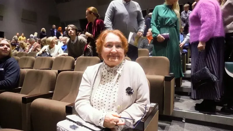 Латвийская элита в Риге восхищена представлением Shen Yun