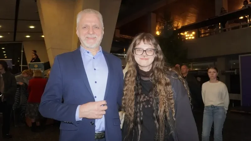 Латвийская элита в Риге восхищена представлением Shen Yun