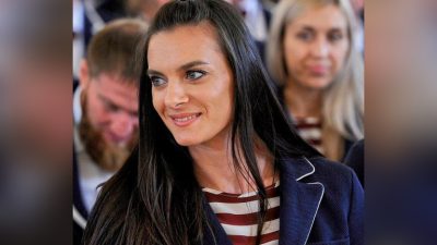 Исинбаева задолжала налоговой РФ 1,1 млн рублей