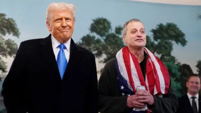 Трамп встретился с освобождённым из российской тюрьмы учителем в Белом Доме