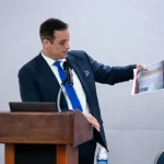 Взорвать Центр Кеннеди угрожают тайные агенты Китая