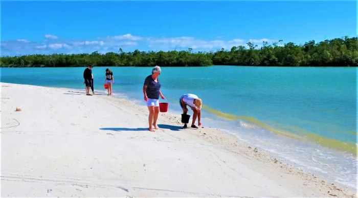 Райские пляжи американского Неаполя