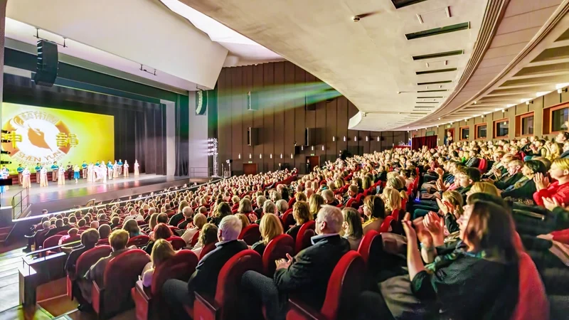Shen Yun выступает в Большом театре в Лодзи, Польша, 19 января 2025 года. (The Epoch Times) | Epoch Times Россия